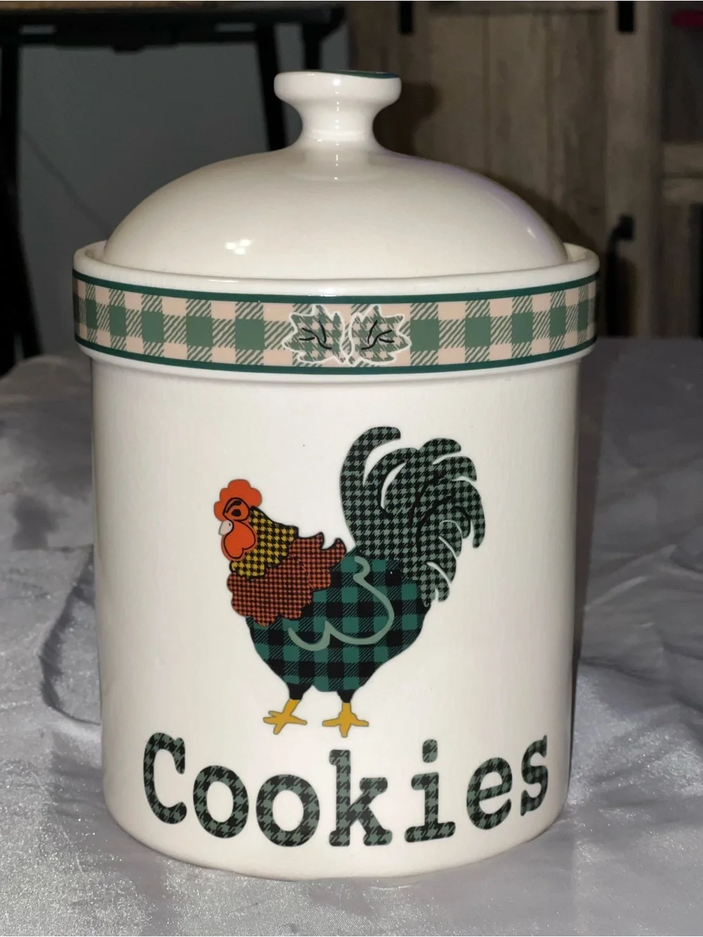 Vintage 1998 International China Rooster Morn Cookie Jar Salt Pepper Napkin Set